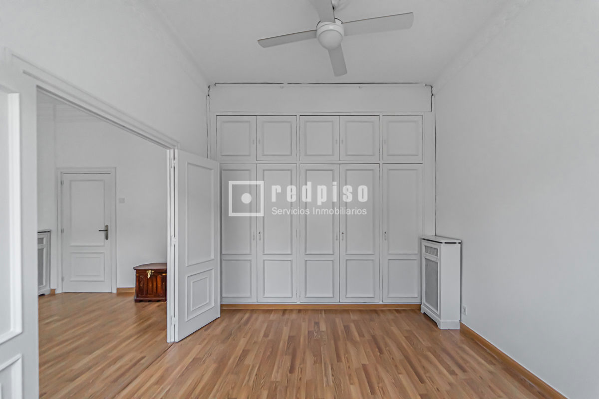 Piso en alquiler en calle De Fernando El Católico, Madrid, Madrid 24/30