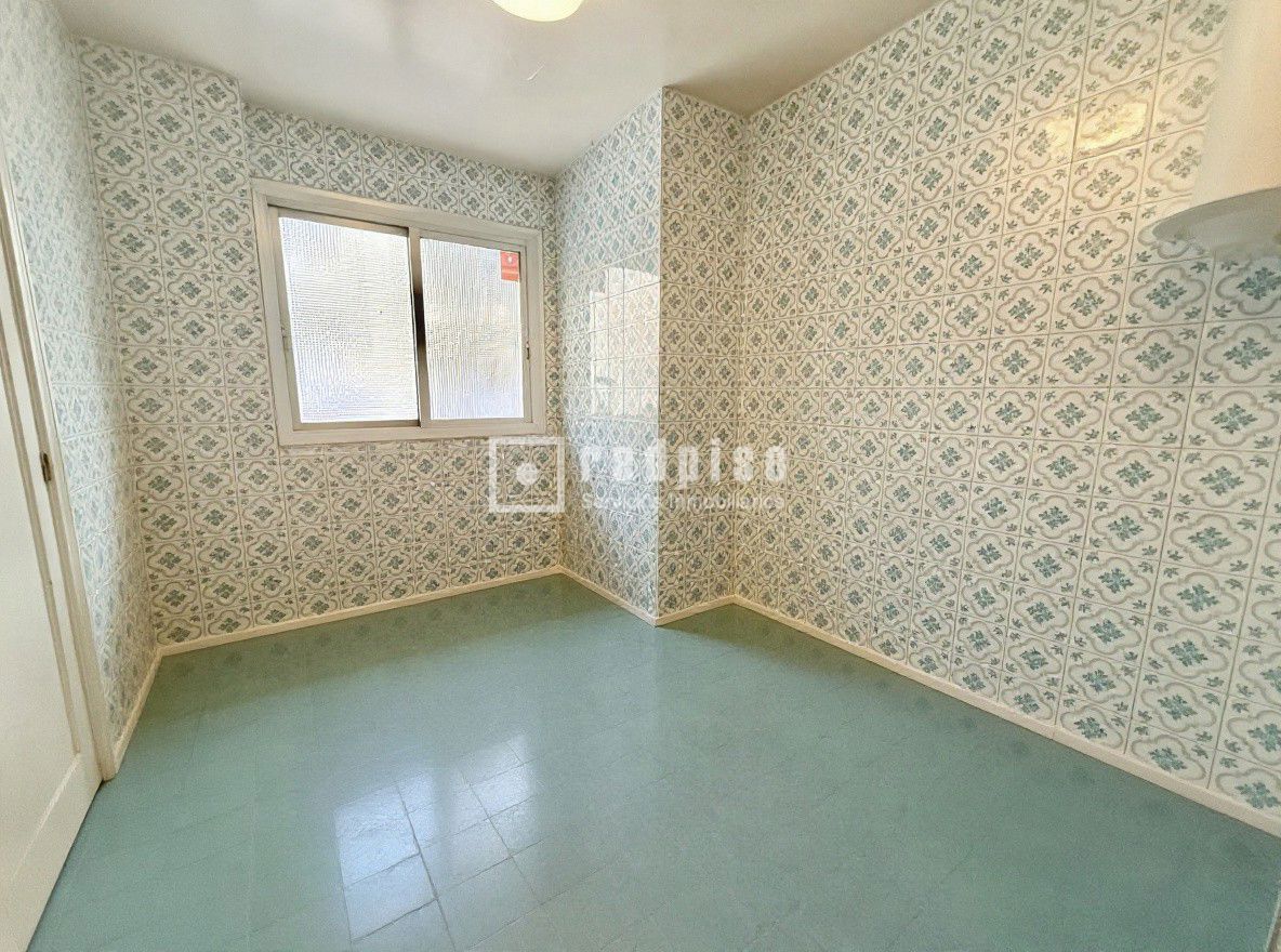 Piso en venta en avenida Del General Perón, Tetuán, Madrid 13/35
