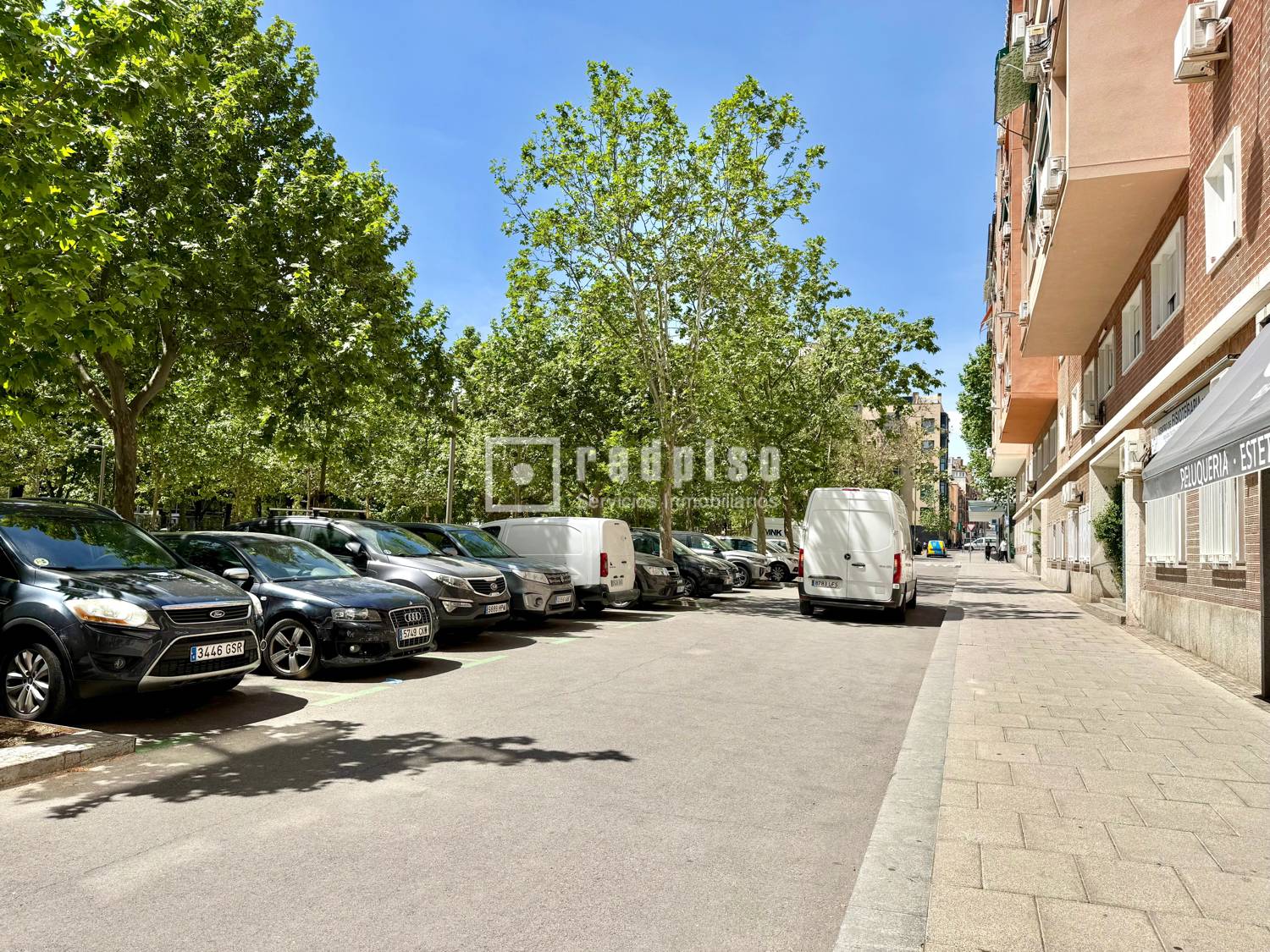 Piso en venta en avenida Del General Perón, Tetuán, Madrid 32/35