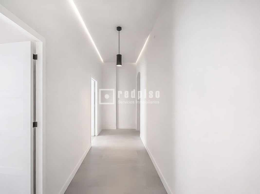 Piso en venta en calle De Antonio Toledano, Madrid, Madrid 8/36