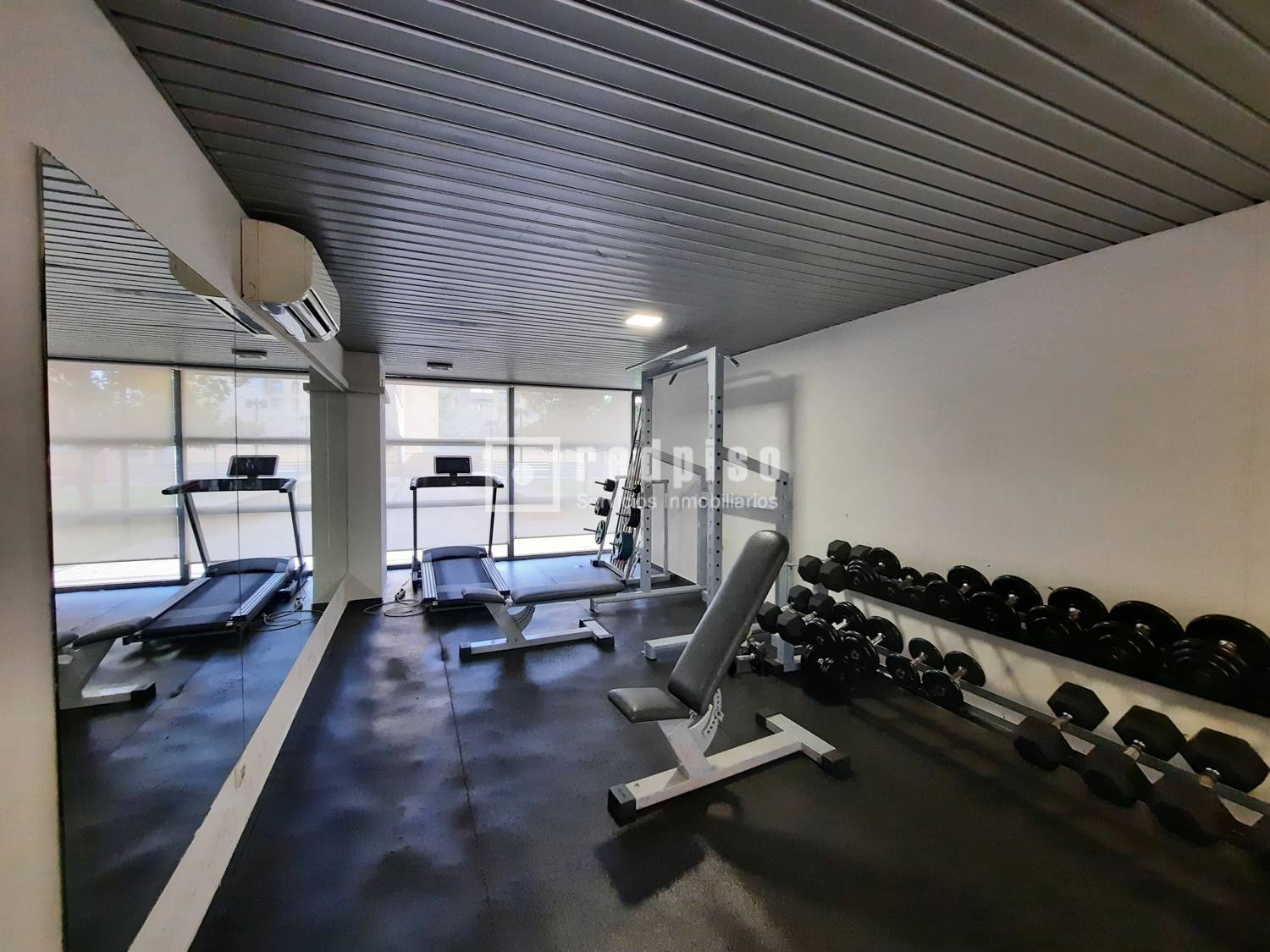 Piso en alquiler en  avenida de Isabel de Valois, Madrid  43/48