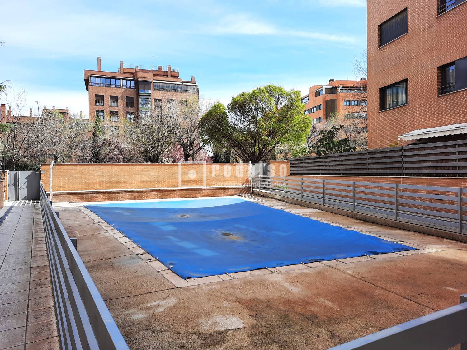 Piso en alquiler en  avenida de Isabel de Valois, Madrid  38/48