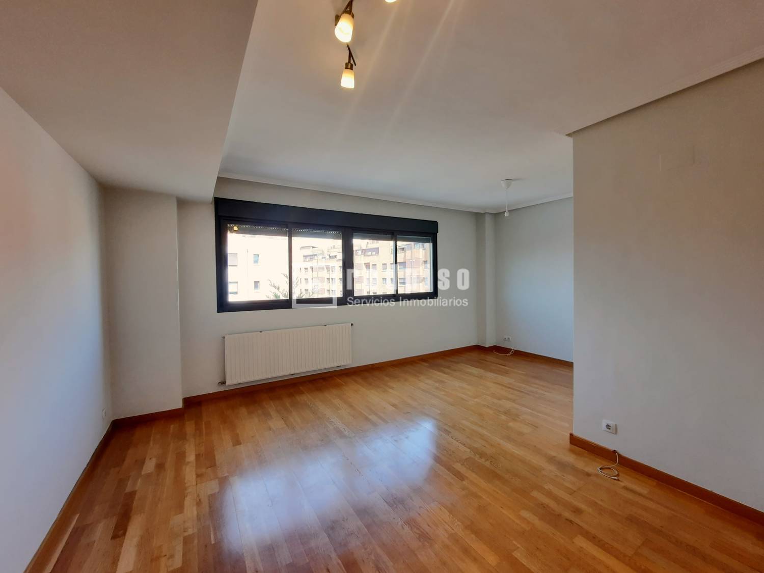 Piso en alquiler en  avenida de Isabel de Valois, Madrid  7/48