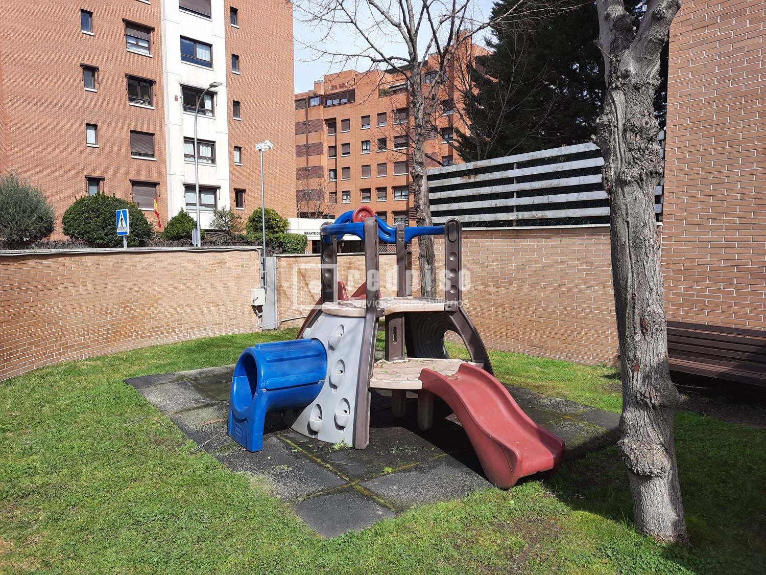 Piso en alquiler en  avenida de Isabel de Valois, Madrid  44/48