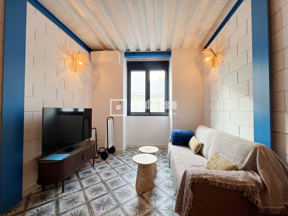 Edificio en venta en calle De Victoria, La Cala Del Moral, Málaga 2/55
