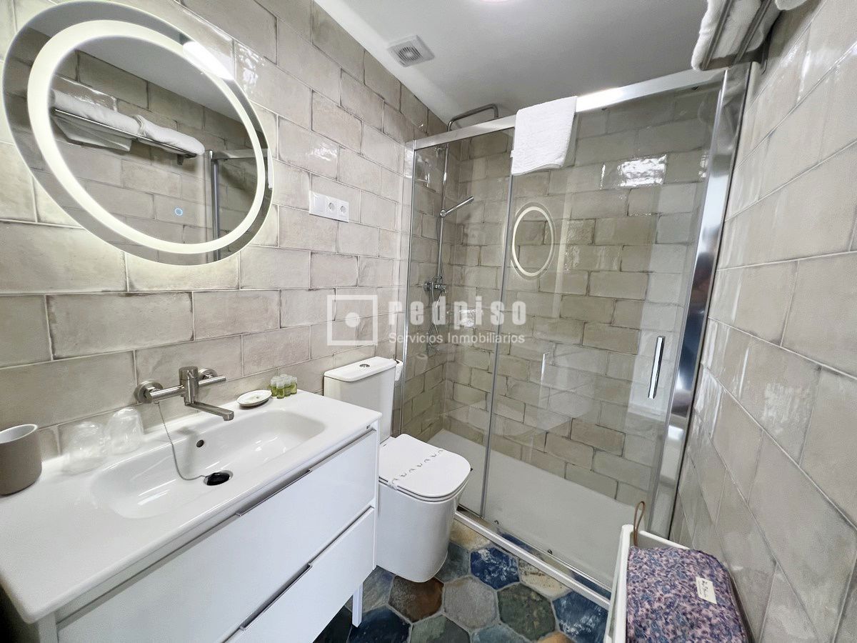 Edificio en venta en calle De Victoria, La Cala Del Moral, Málaga 32/55