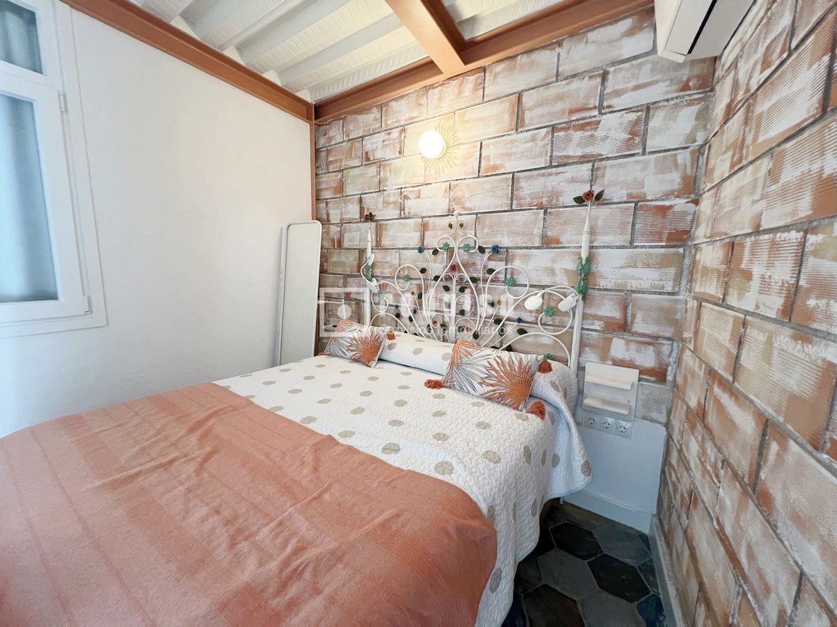 Edificio en venta en calle De Victoria, La Cala Del Moral, Málaga 34/55