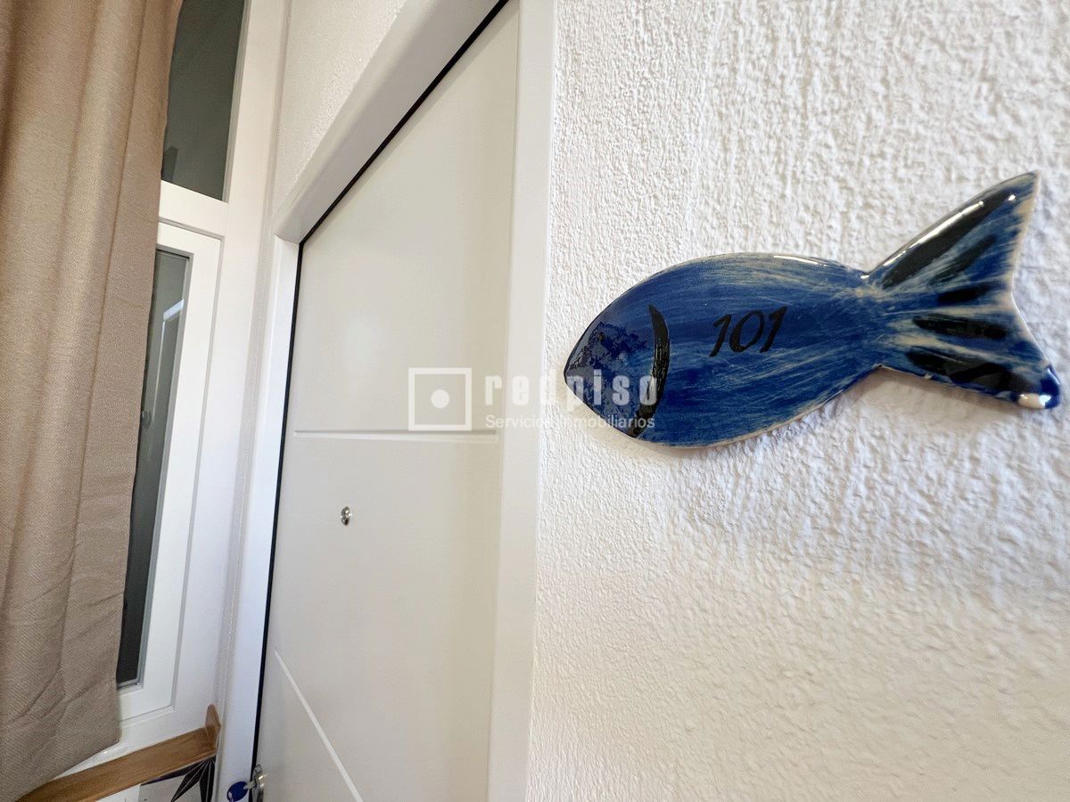 Edificio en venta en calle De Victoria, La Cala Del Moral, Málaga 15/55