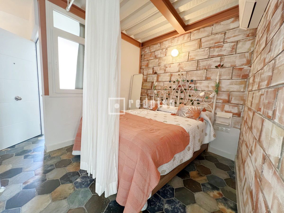 Edificio en venta en calle De Victoria, La Cala Del Moral, Málaga 36/55