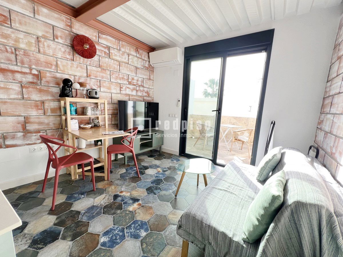 Edificio en venta en calle De Victoria, La Cala Del Moral, Málaga 31/55