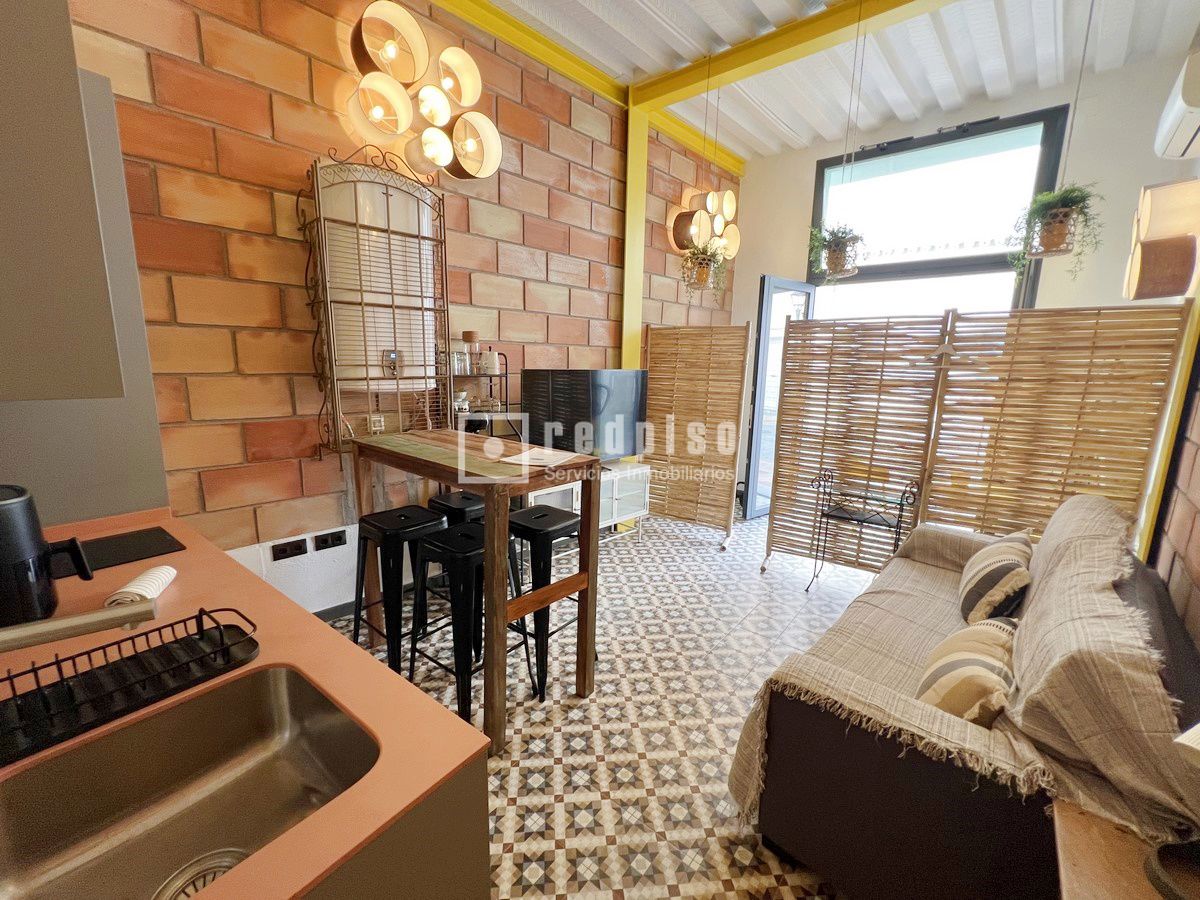 Edificio en venta en calle De Victoria, La Cala Del Moral, Málaga 53/55
