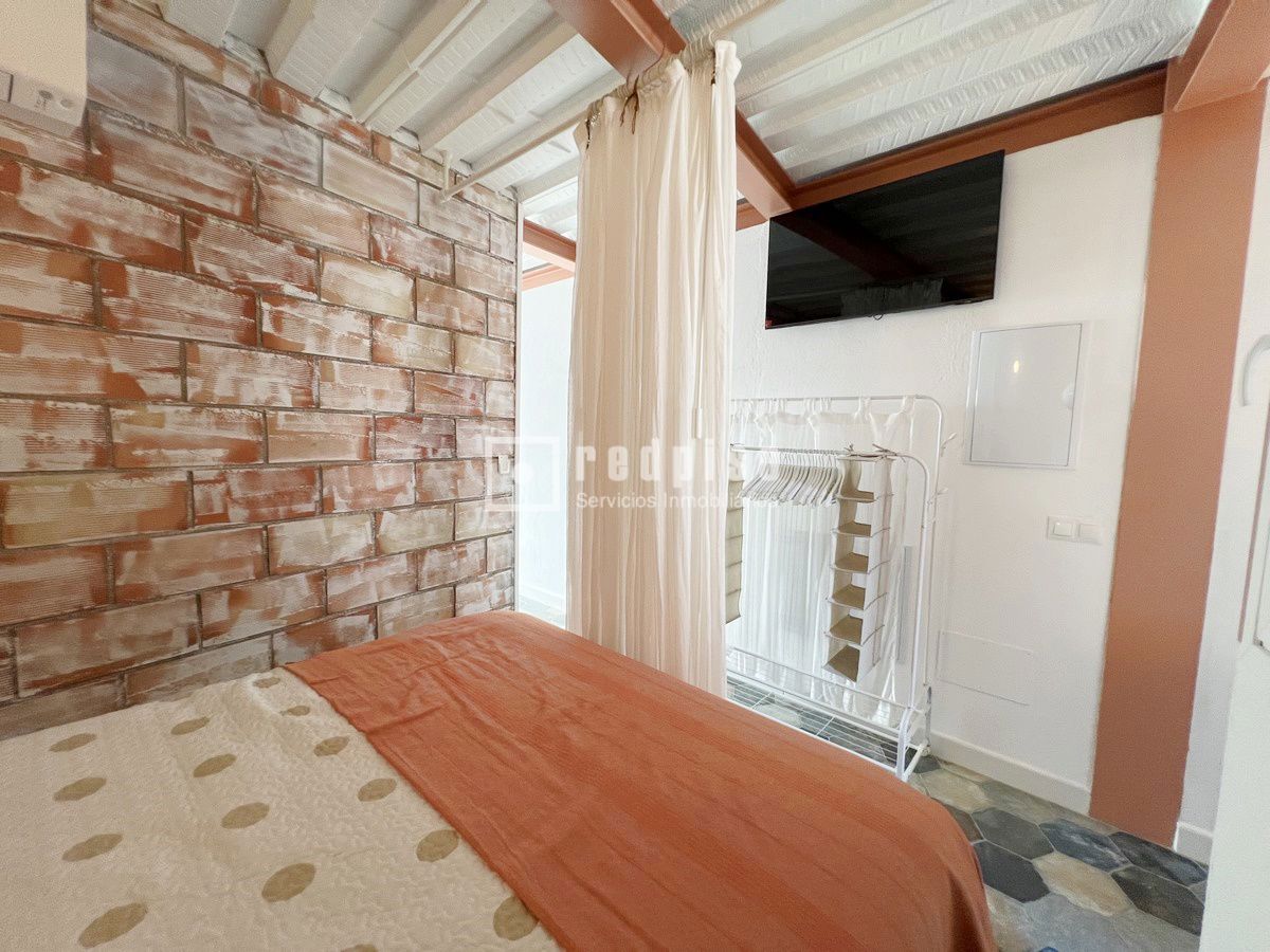 Edificio en venta en calle De Victoria, La Cala Del Moral, Málaga 37/55