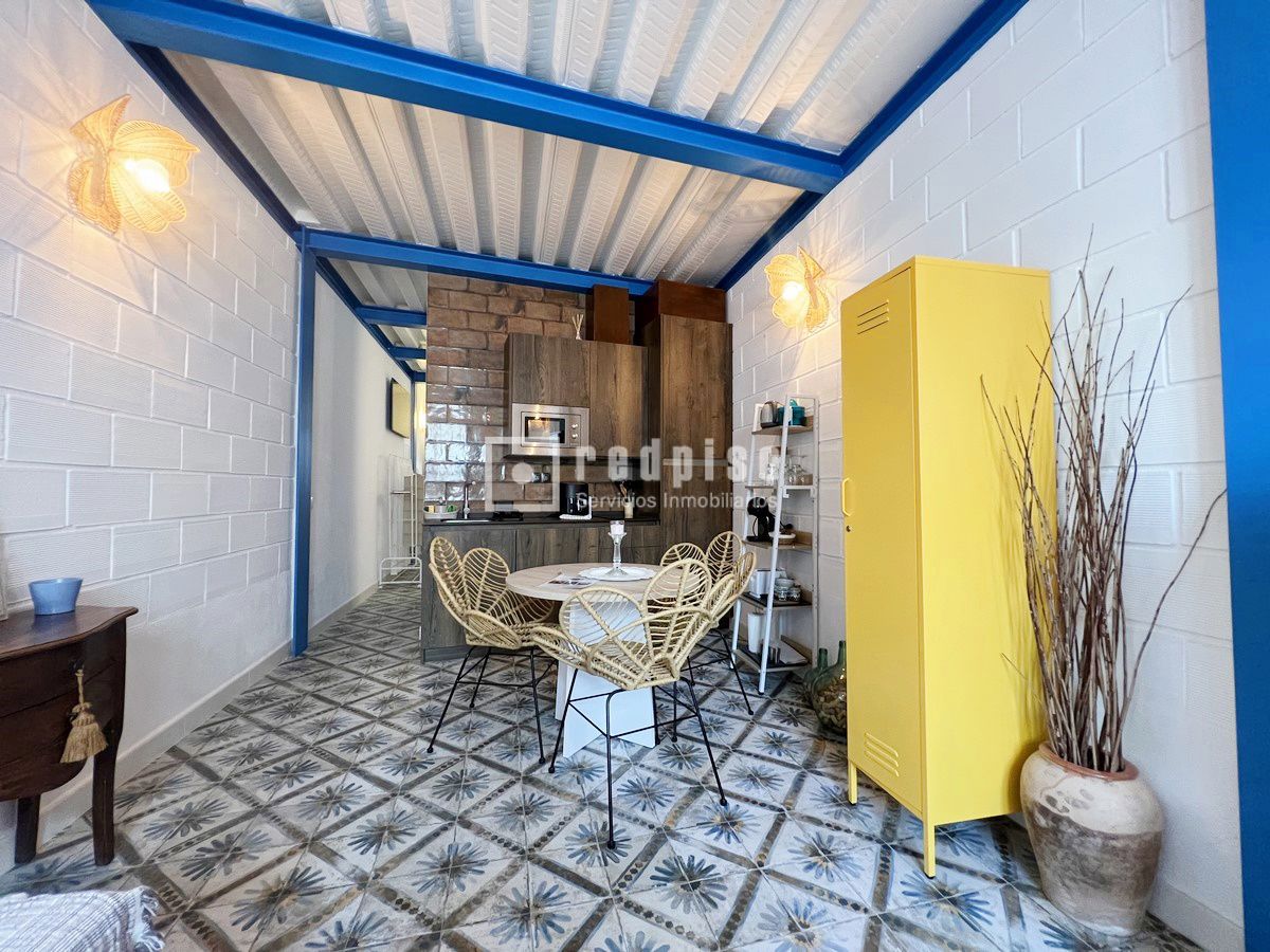Edificio en venta en calle De Victoria, La Cala Del Moral, Málaga 5/55