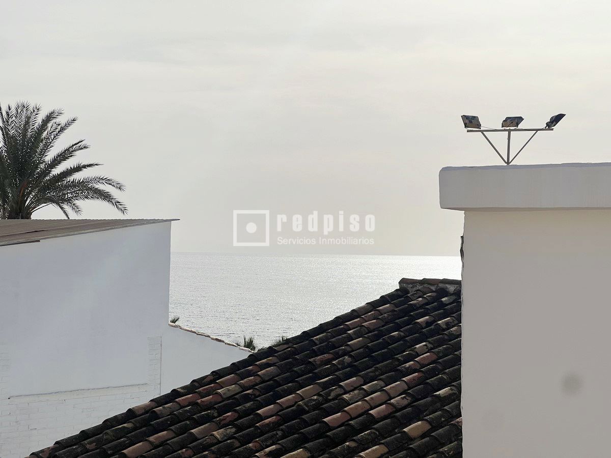 Edificio en venta en calle De Victoria, La Cala Del Moral, Málaga 26/55