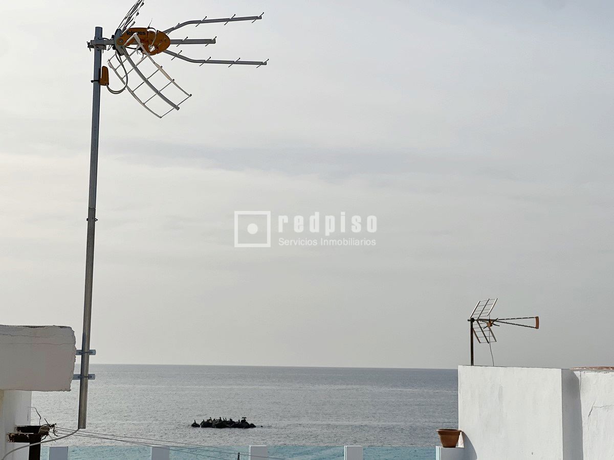 Edificio en venta en calle De Victoria, La Cala Del Moral, Málaga 24/55