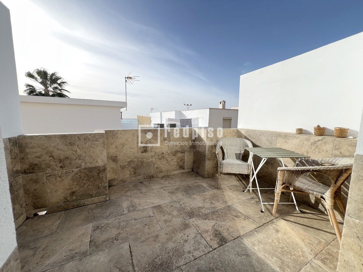 Edificio en venta en calle De Victoria, La Cala Del Moral, Málaga 23/55
