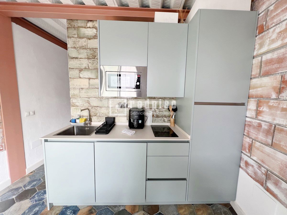 Edificio en venta en calle De Victoria, La Cala Del Moral, Málaga 22/55