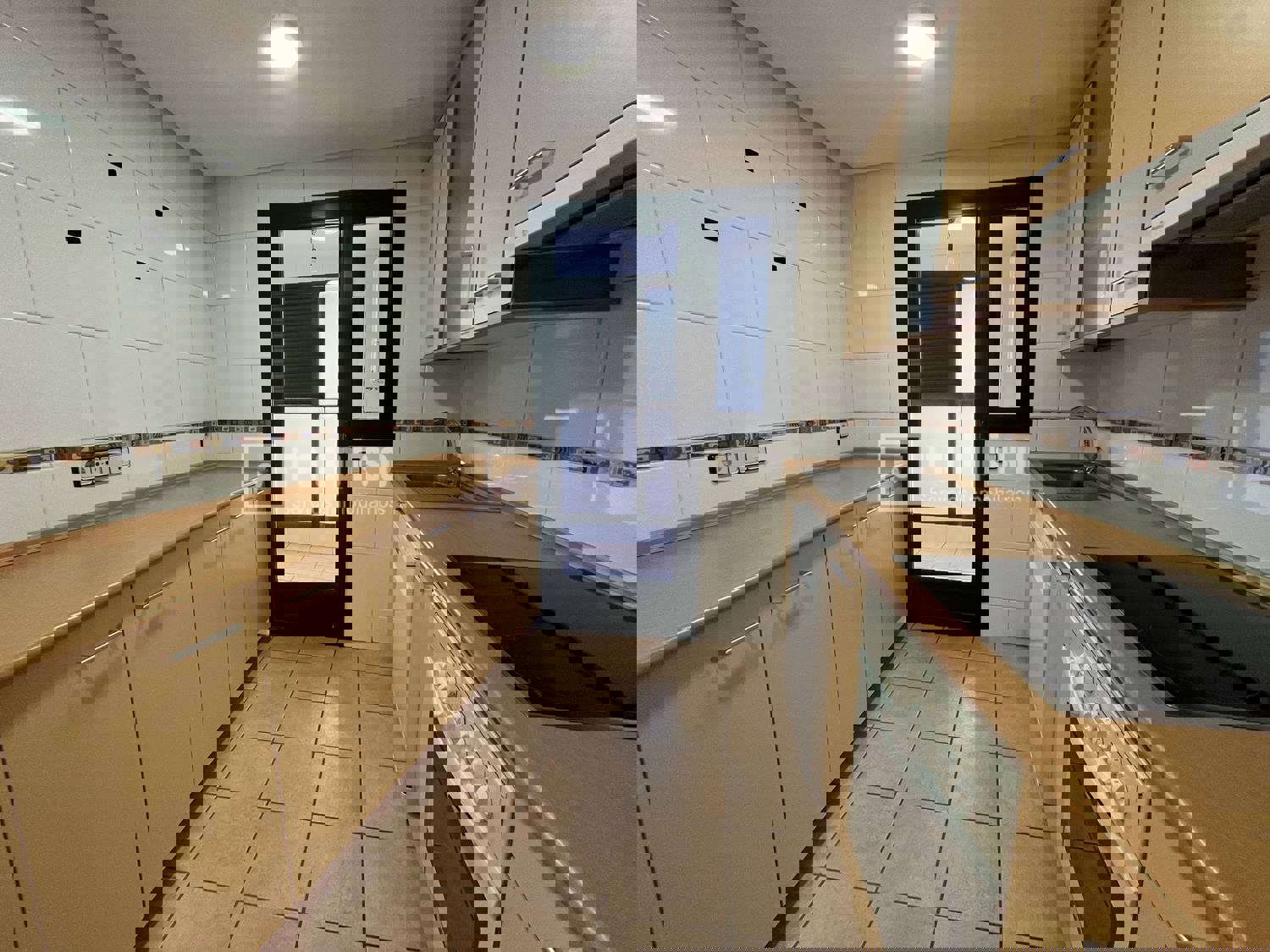 Piso en alquiler en  avenida de Niceto Alcalá Zamora, Madrid  5/39