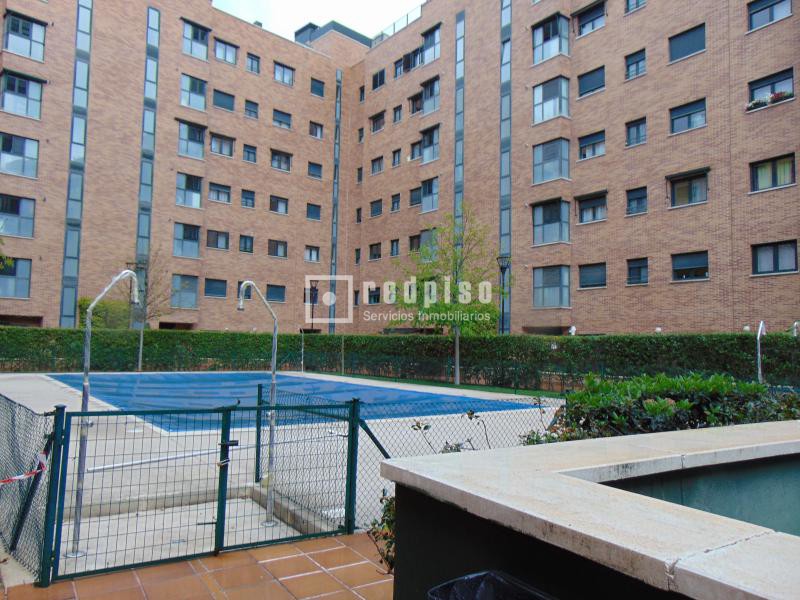 Piso en alquiler en  avenida de Niceto Alcalá Zamora, Madrid  31/39