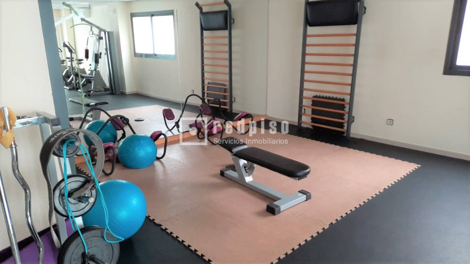 Piso en alquiler en  avenida de Niceto Alcalá Zamora, Madrid  35/39