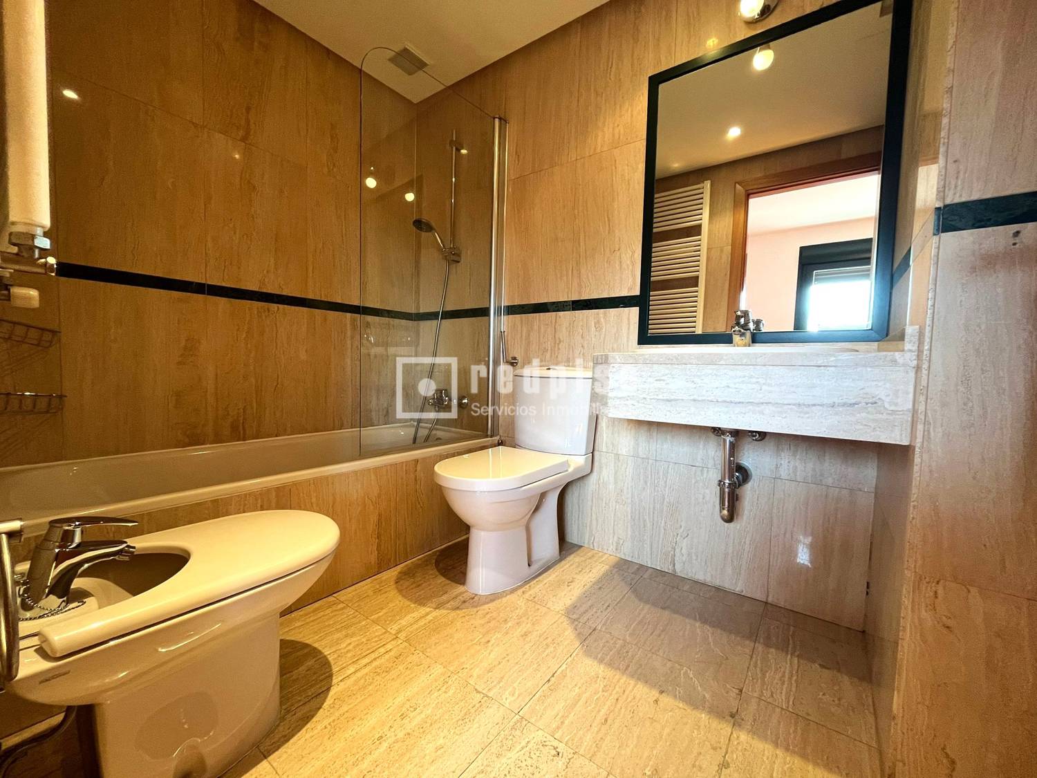 Piso en alquiler en  avenida de Niceto Alcalá Zamora, Madrid  15/39