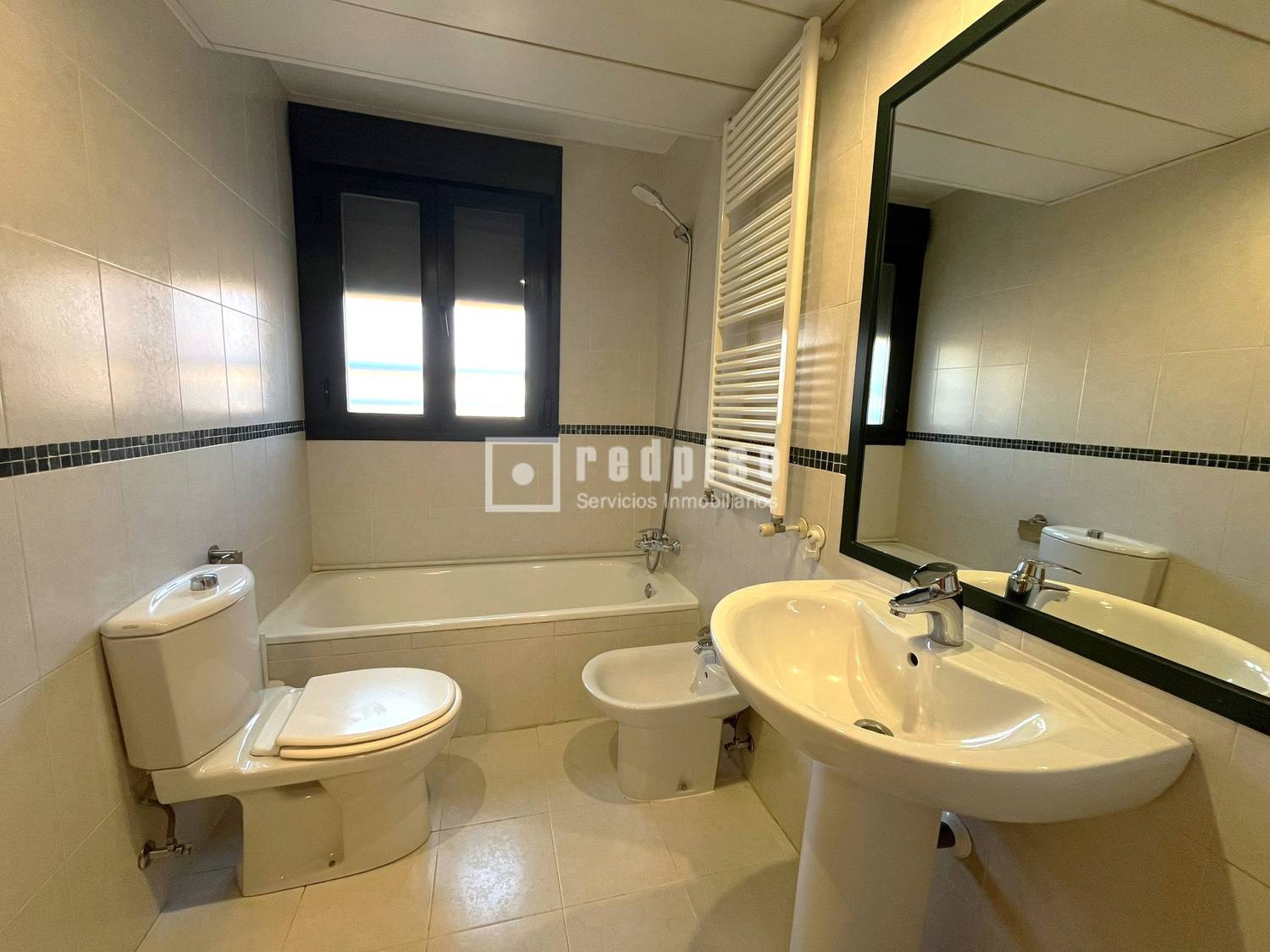 Piso en alquiler en  avenida de Niceto Alcalá Zamora, Madrid  21/39