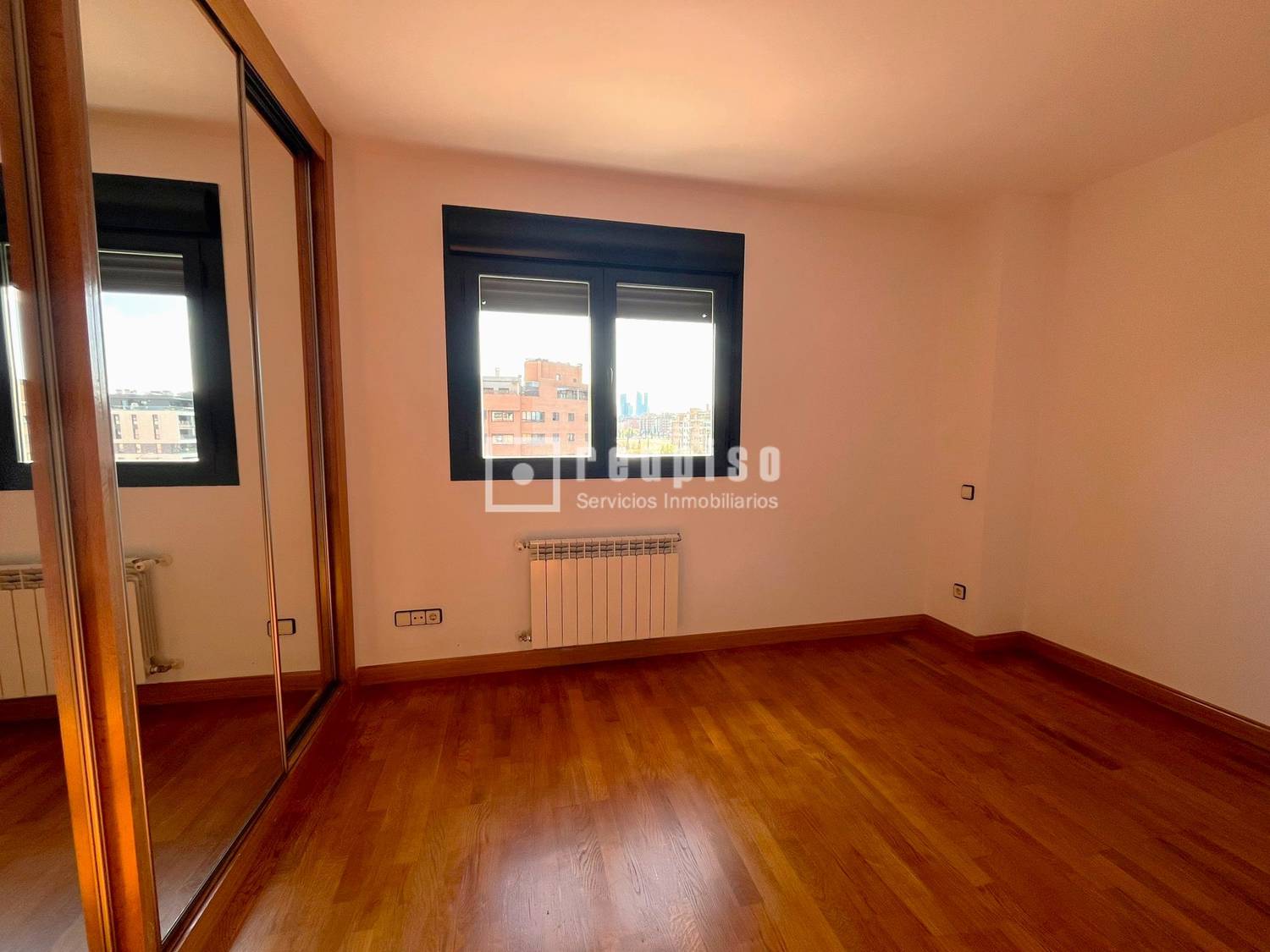 Piso en alquiler en  avenida de Niceto Alcalá Zamora, Madrid  13/39