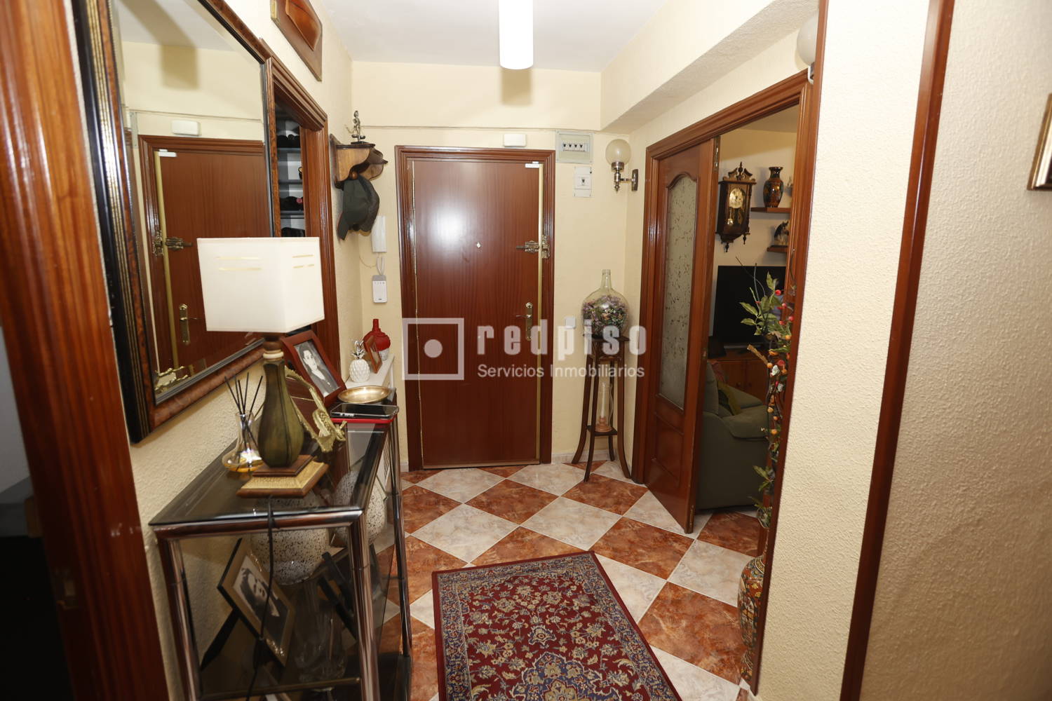 Piso en venta en calle De Juan José Martínez Seco, Villaverde, Madrid 9/15