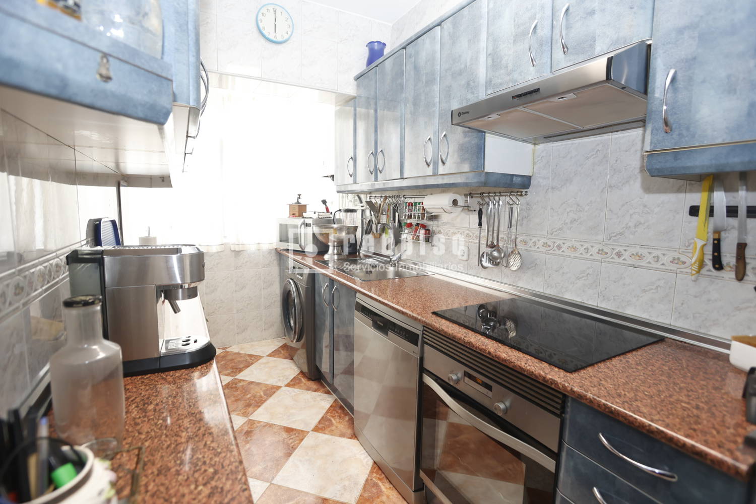 Piso en venta en calle De Juan José Martínez Seco, Villaverde, Madrid 5/15