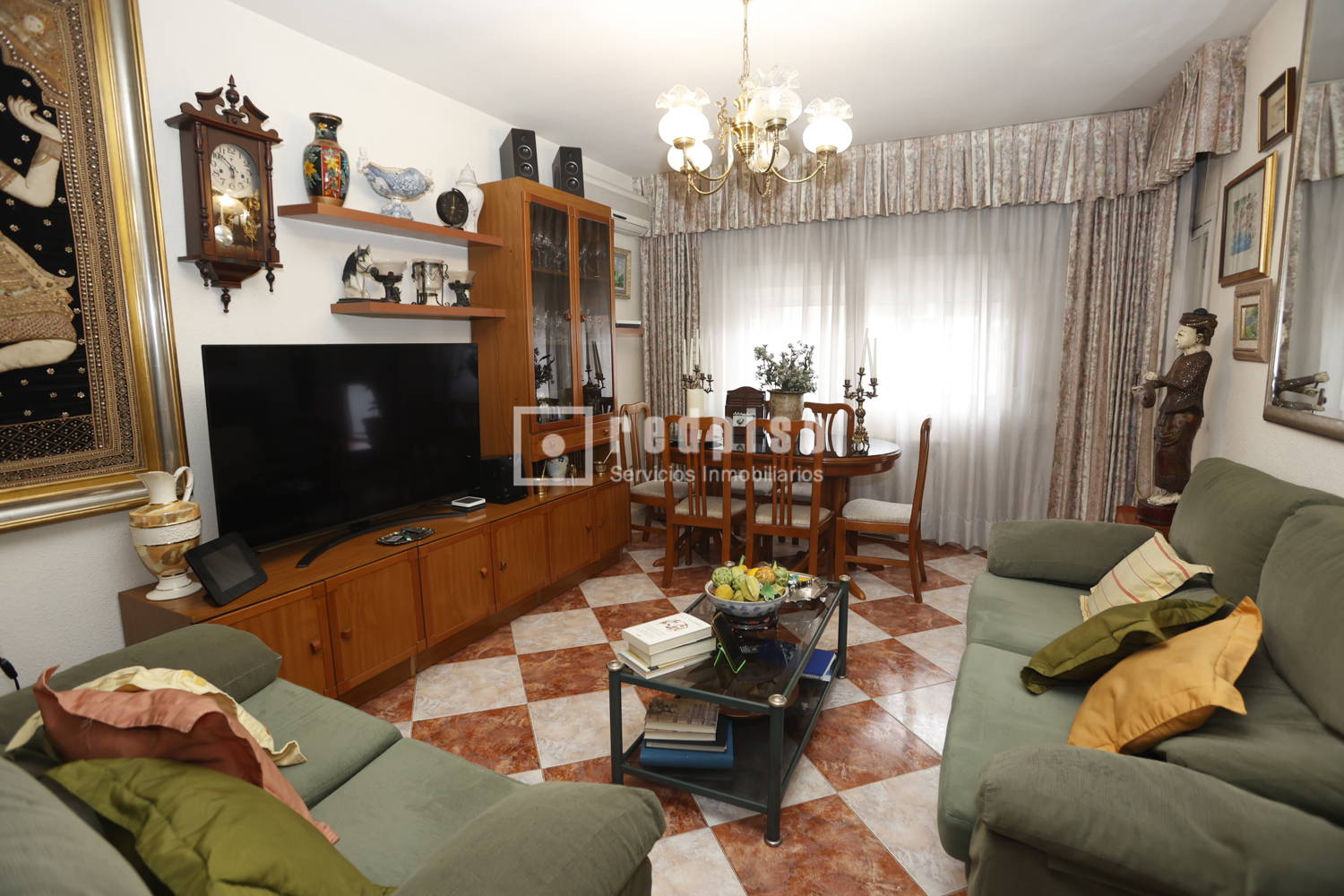 Piso en venta en  calle de Juan José Martínez Seco, Villaverde, Madrid  1/1