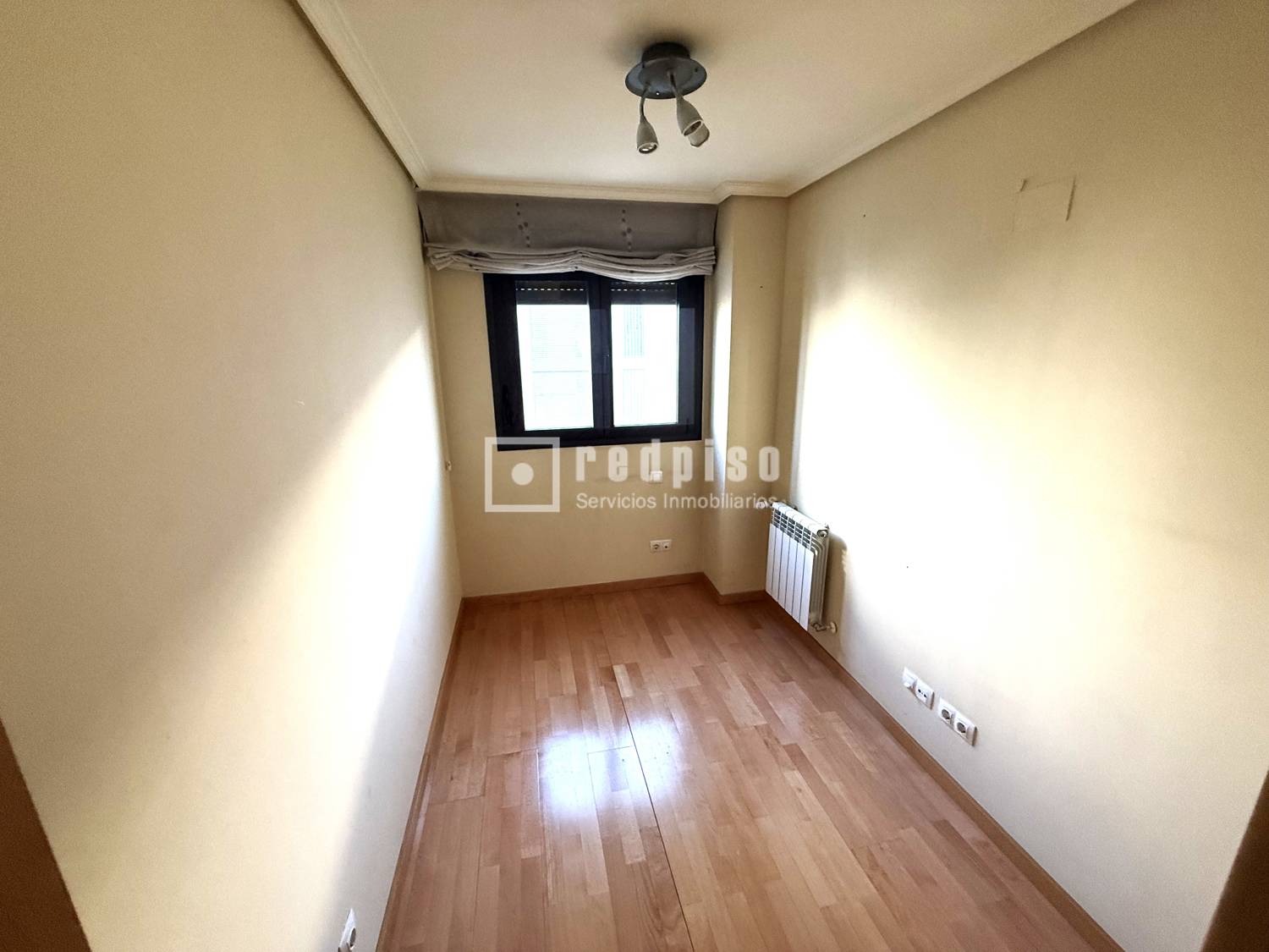 Piso en venta en calle De Los Clarinetes, Madrid, Madrid 13/25