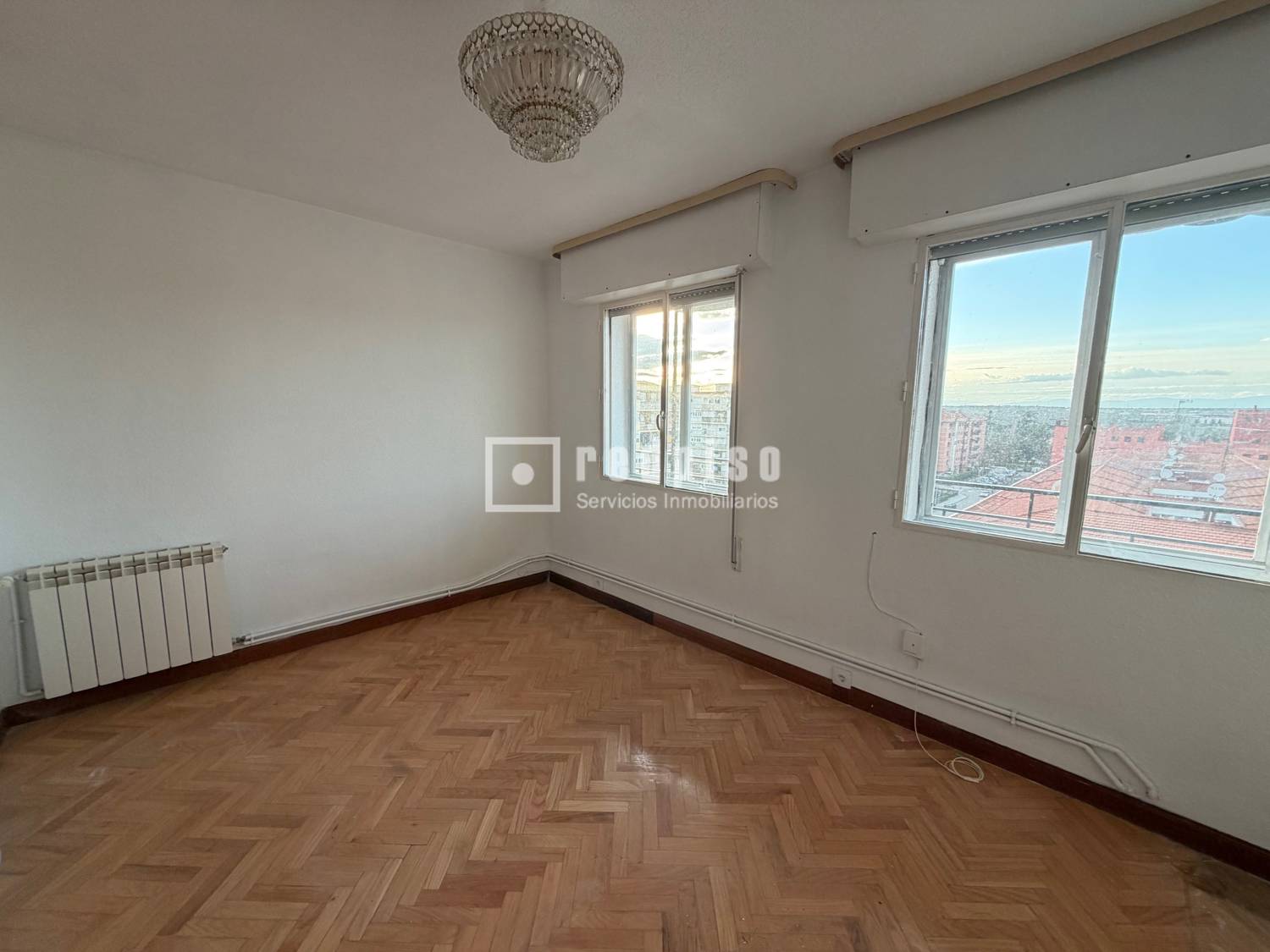 Piso en venta en calle De La Fuente Del Tiro, Madrid, Madrid 3/12