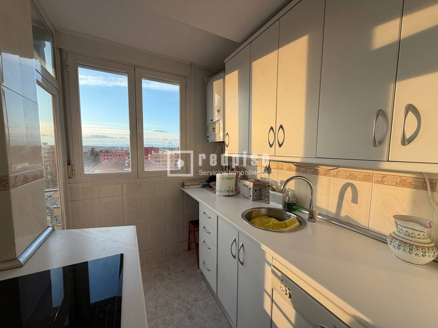 Piso en venta en calle De La Fuente Del Tiro, Madrid, Madrid 9/12