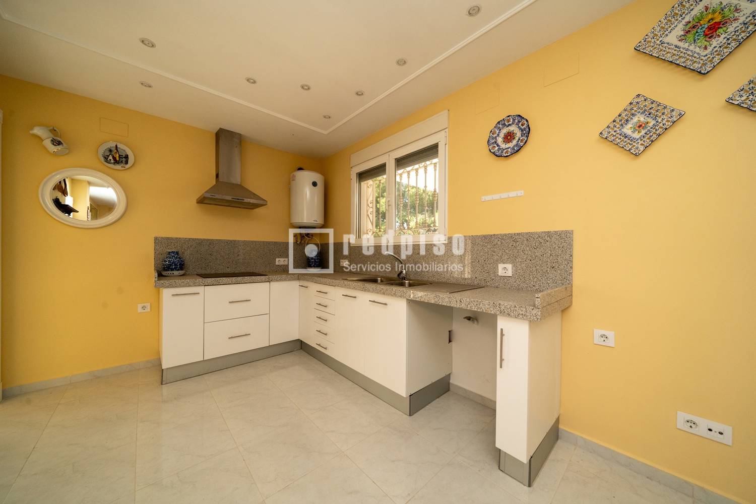 Casa en venta  calle de Mestral, La Masia, Valencia  17/47