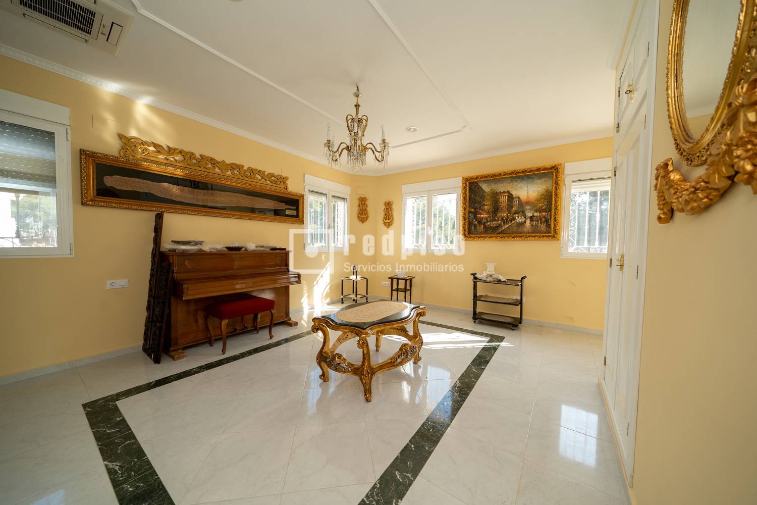 Casa en venta  calle de Mestral, La Masia, Valencia  6/47