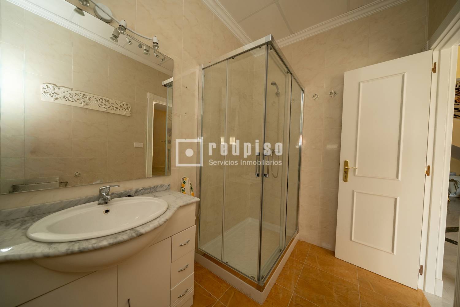 Casa en venta  calle de Mestral, La Masia, Valencia  29/47