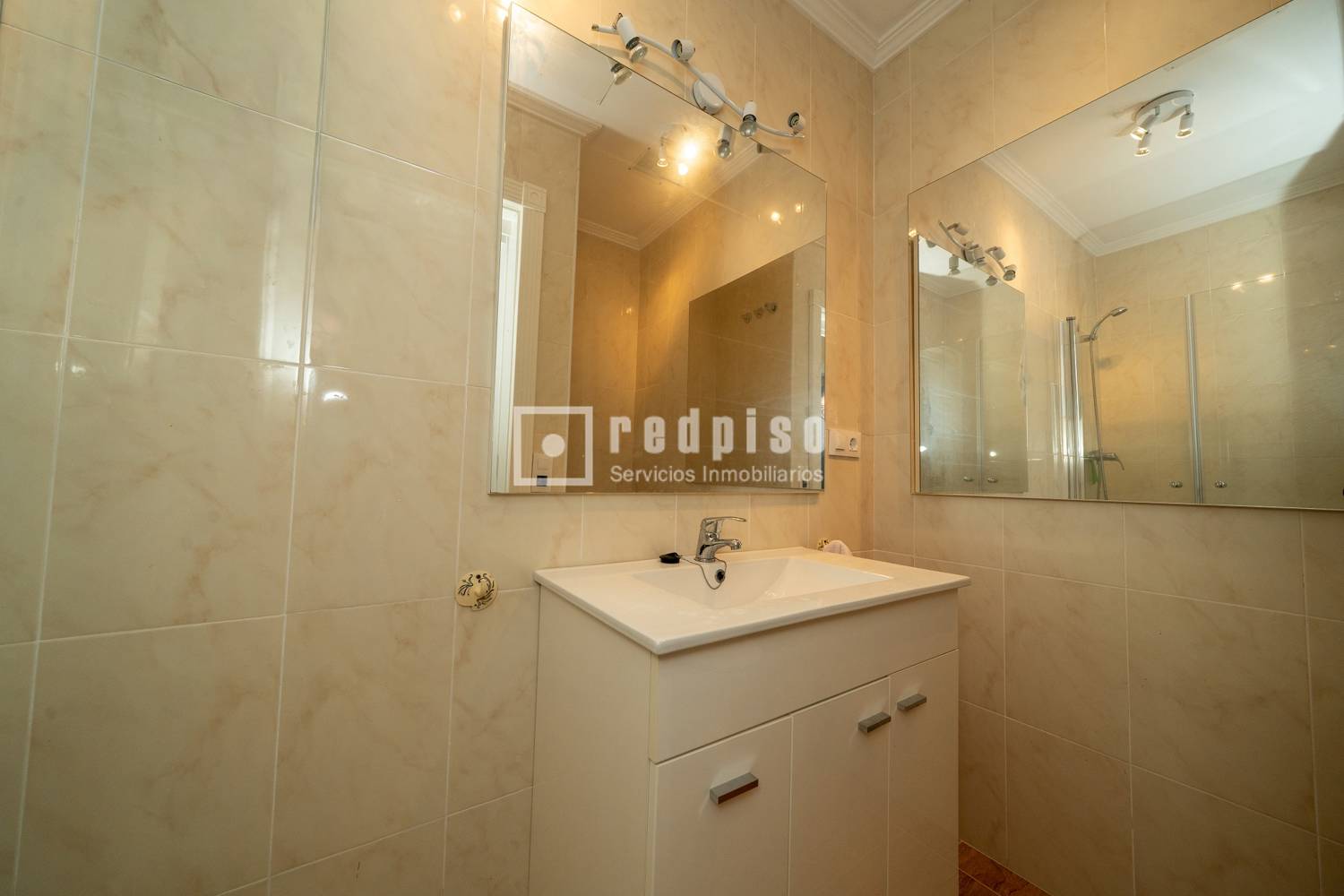 Casa en venta  calle de Mestral, La Masia, Valencia  27/47