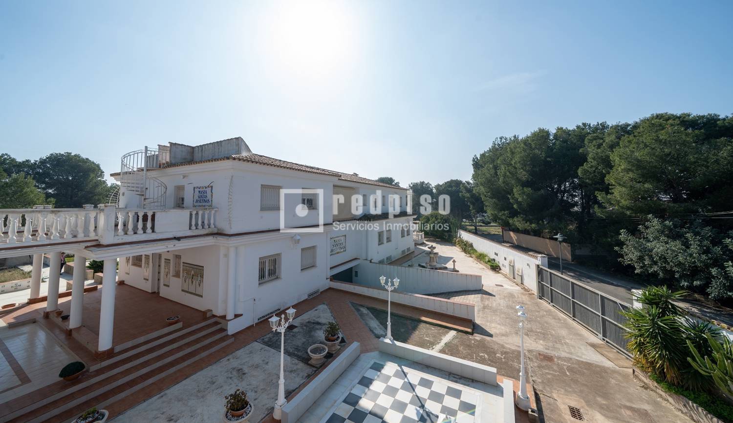 Casa en venta  calle de Mestral, La Masia, Valencia  37/47