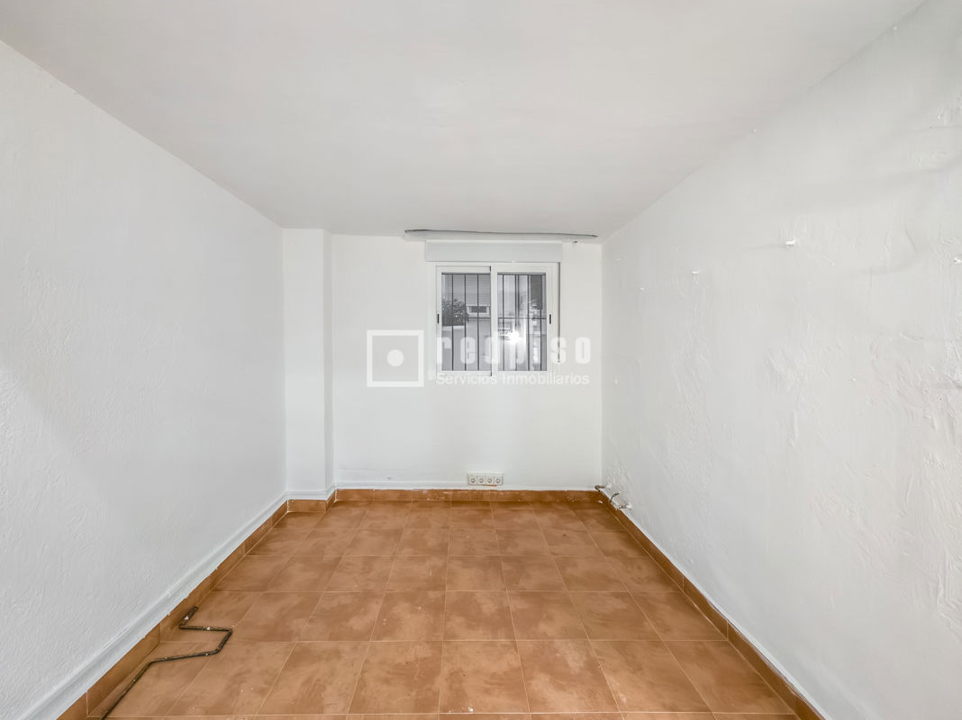 Local en alquiler en Alcorcón, Madrid 8/13