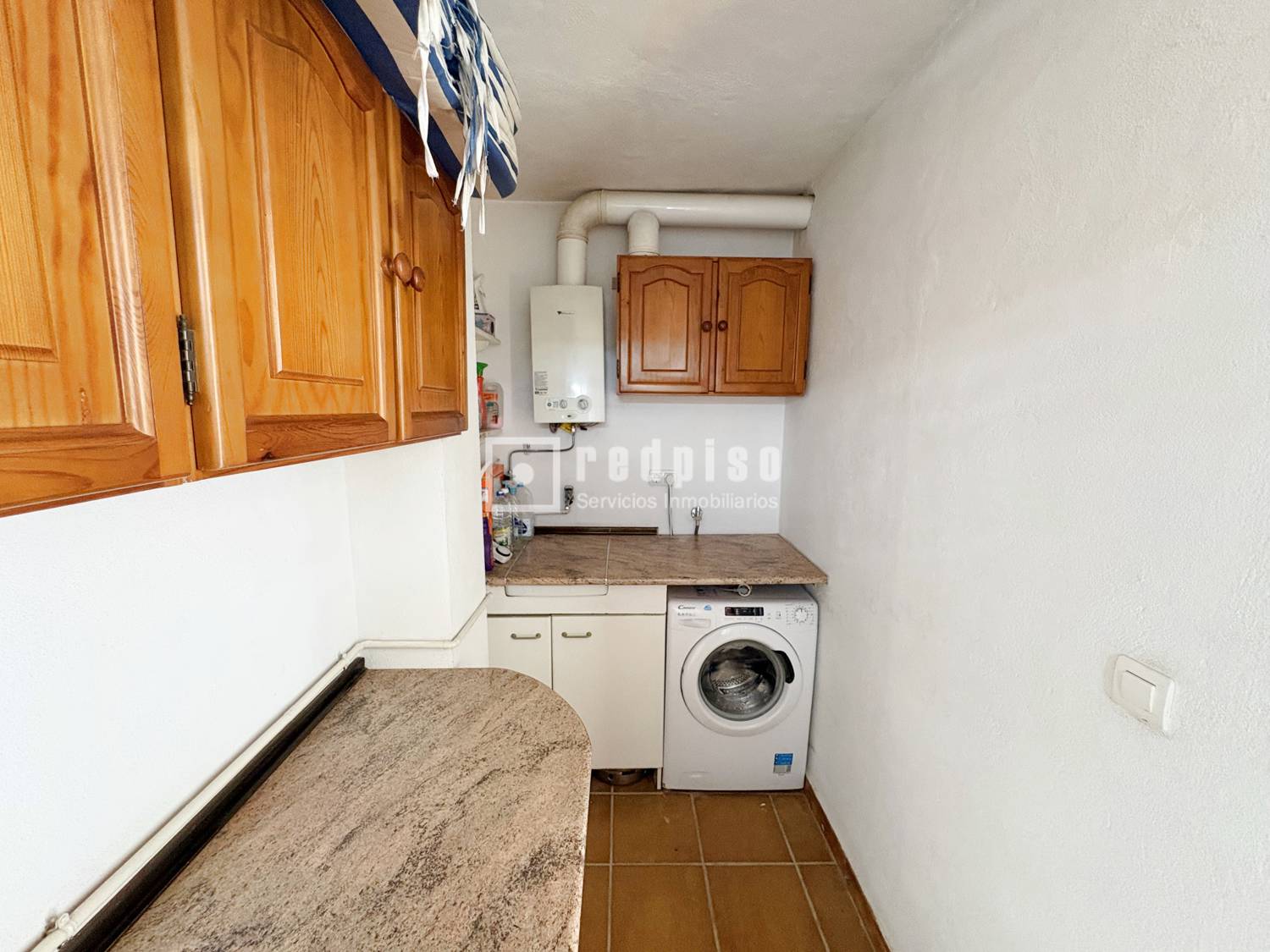 Piso en alquiler en  calle Acebuche, Málaga  24/30