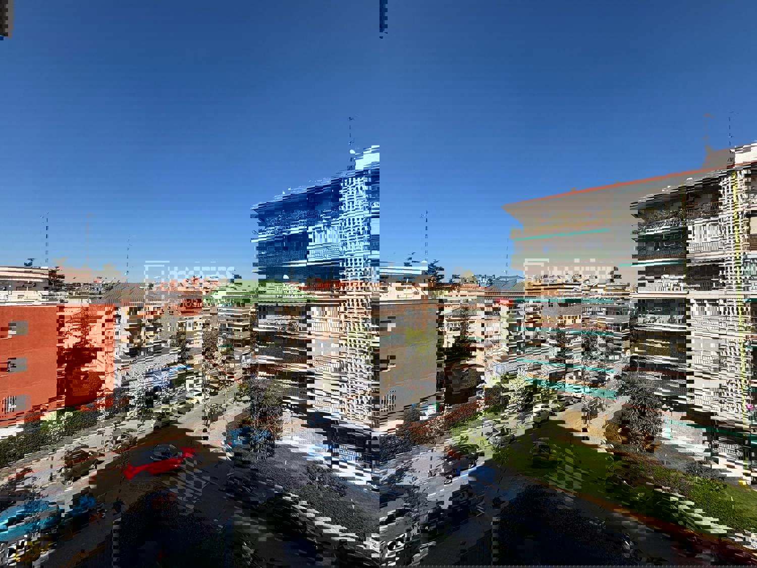 Piso en venta en calle De Alba De Tormes, Madrid, Madrid 19/20