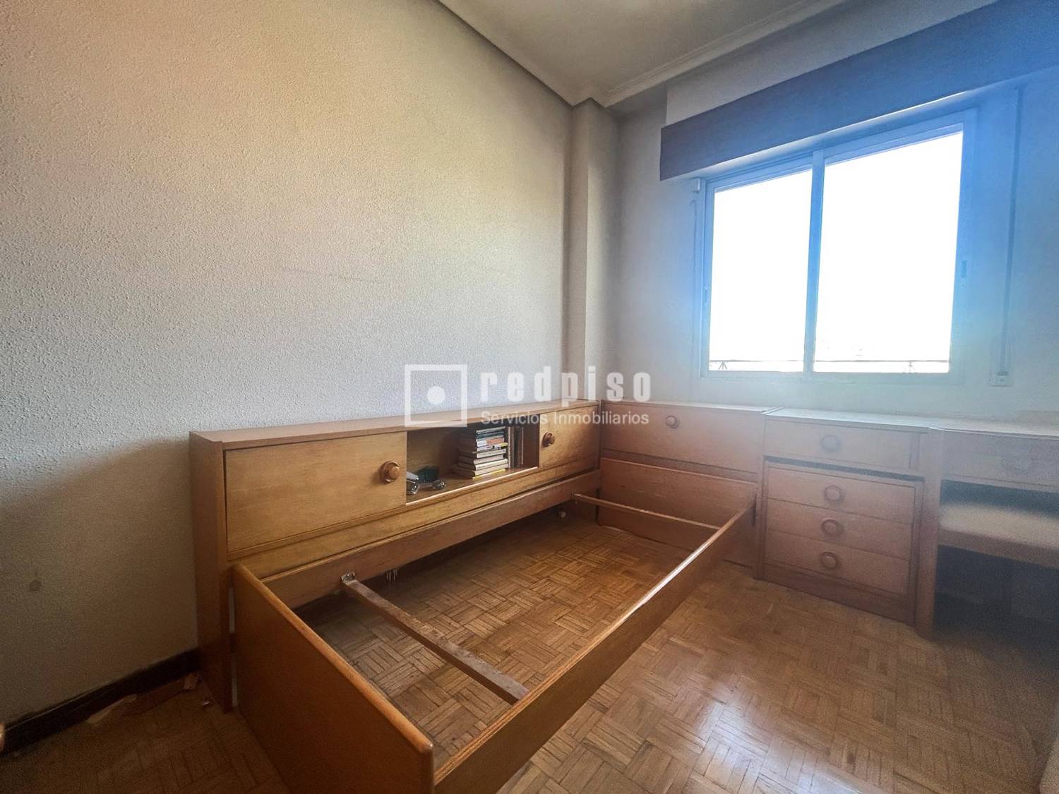 Piso en venta en calle De Alba De Tormes, Madrid, Madrid 17/20