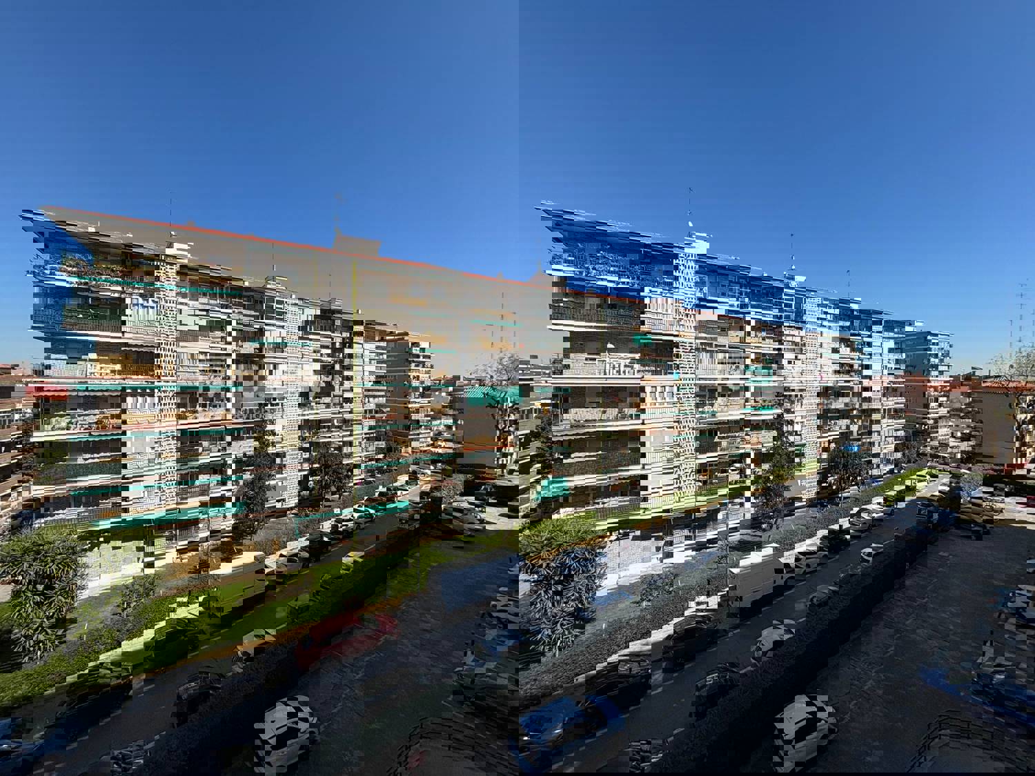 Piso en venta en calle De Alba De Tormes, Madrid, Madrid 20/20