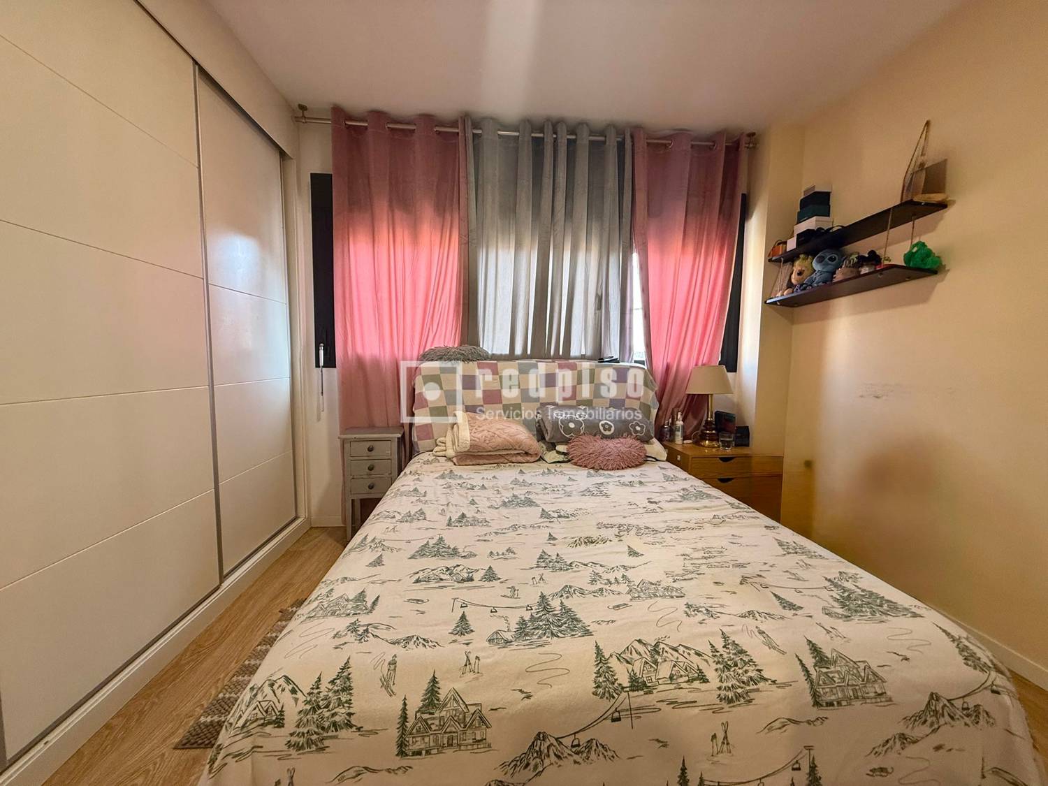 Piso en venta en calle De Martín Muñoz De Las Posadas, Vallecas, Madrid 12/31