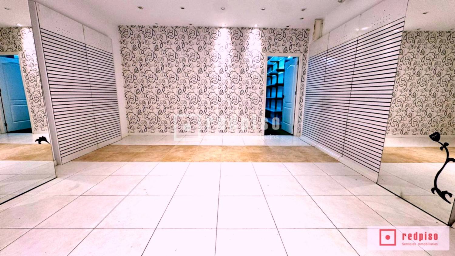 Local en alquiler en  A Coruña  1/1