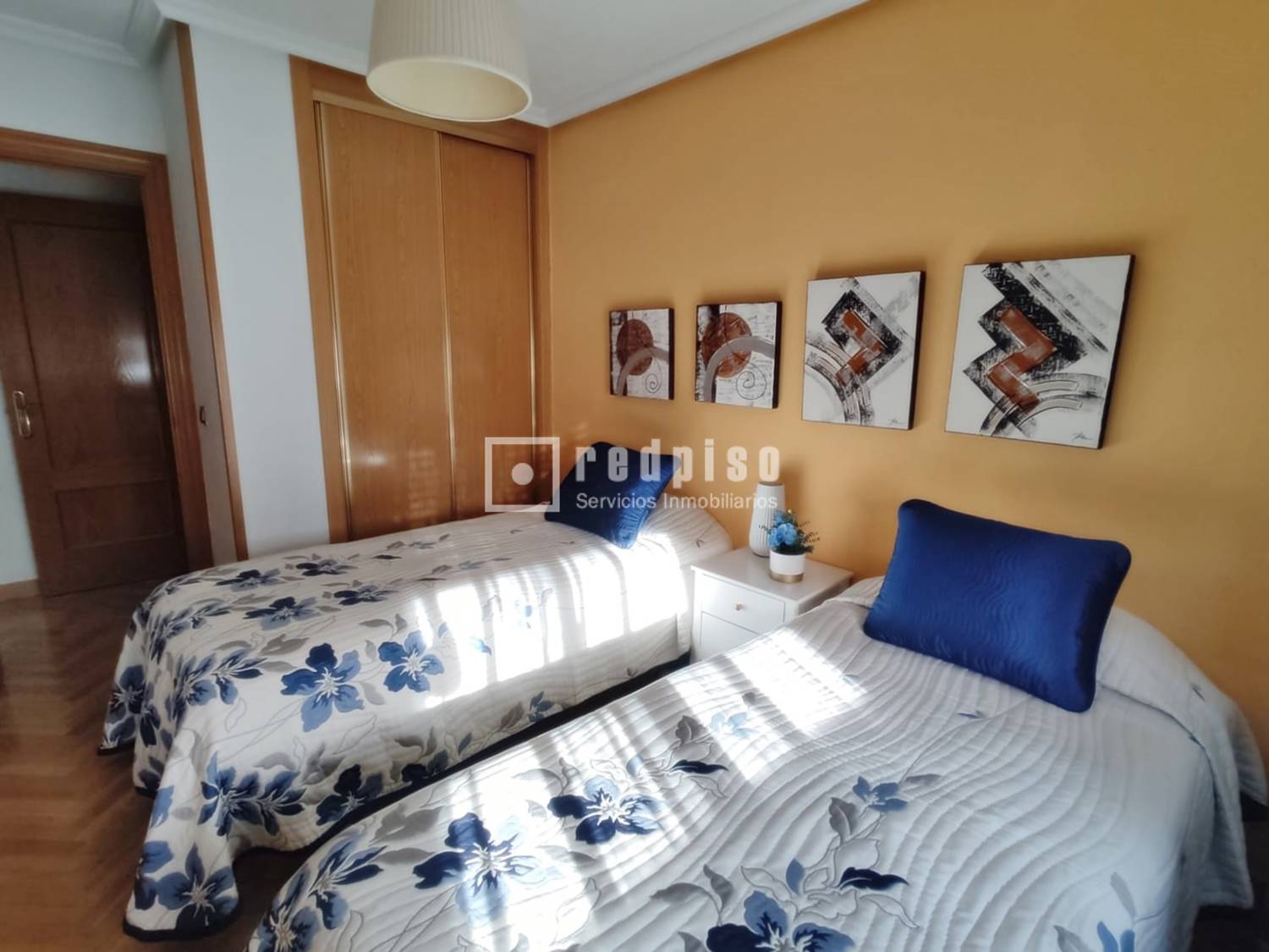 Piso en venta en Los Combos, Madrid 44/56