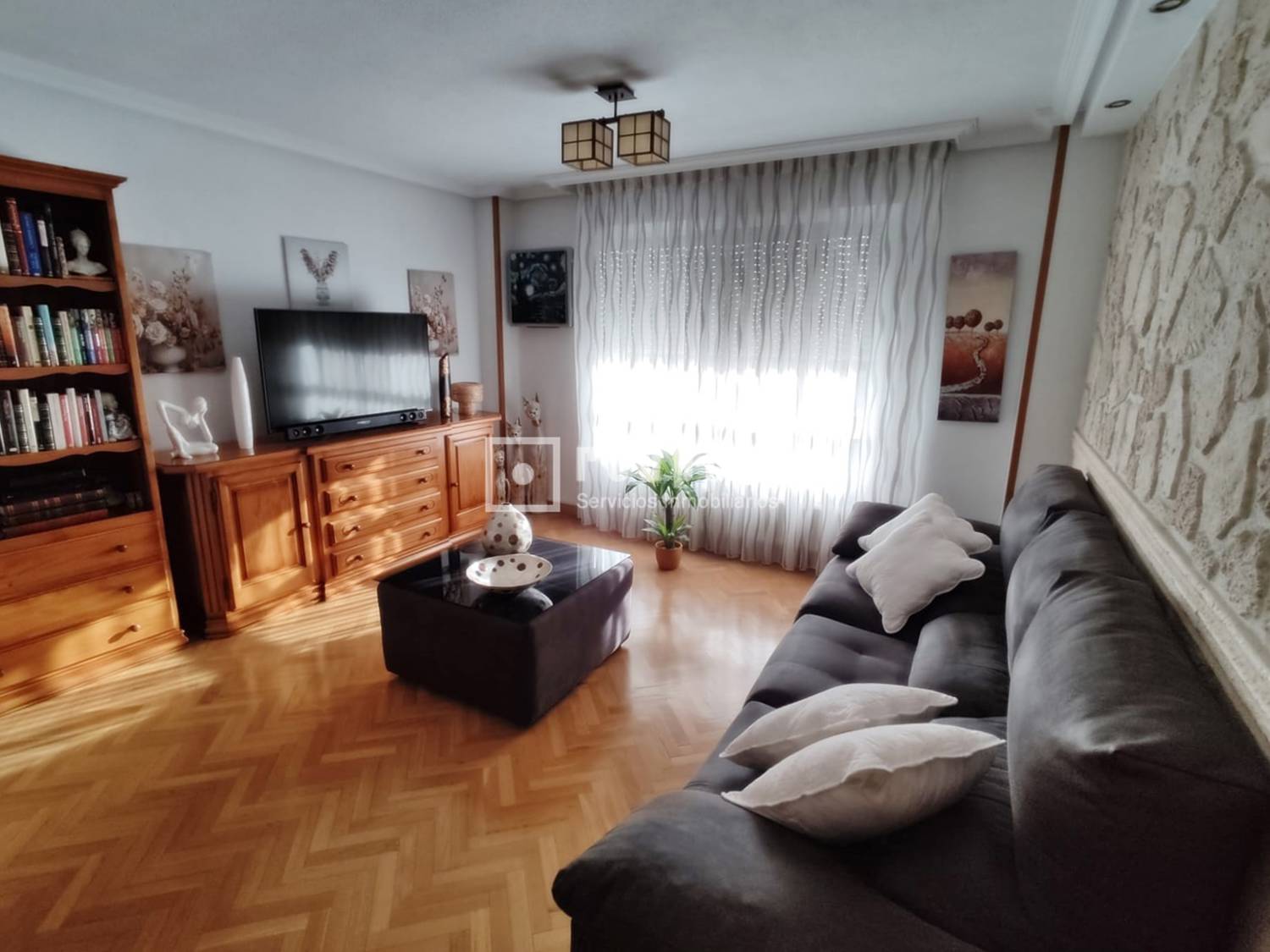 Piso en venta en Los Combos, Madrid 10/56