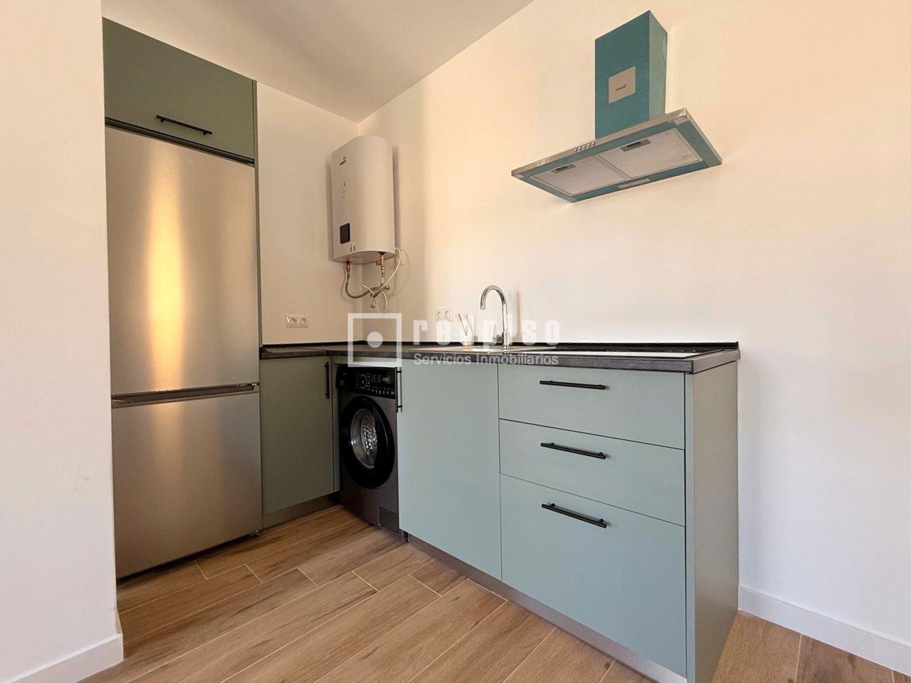 Piso en venta en calle Lágrima, Ciudad Jardín, Málaga 6/19