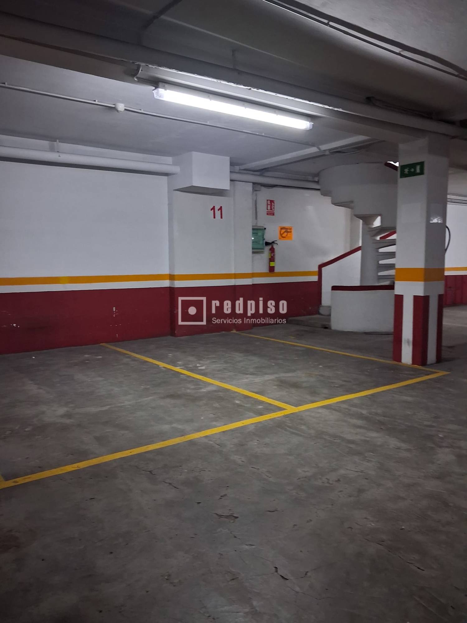 Garaje en venta en  calle de Barcelona, A Coruña  49/57