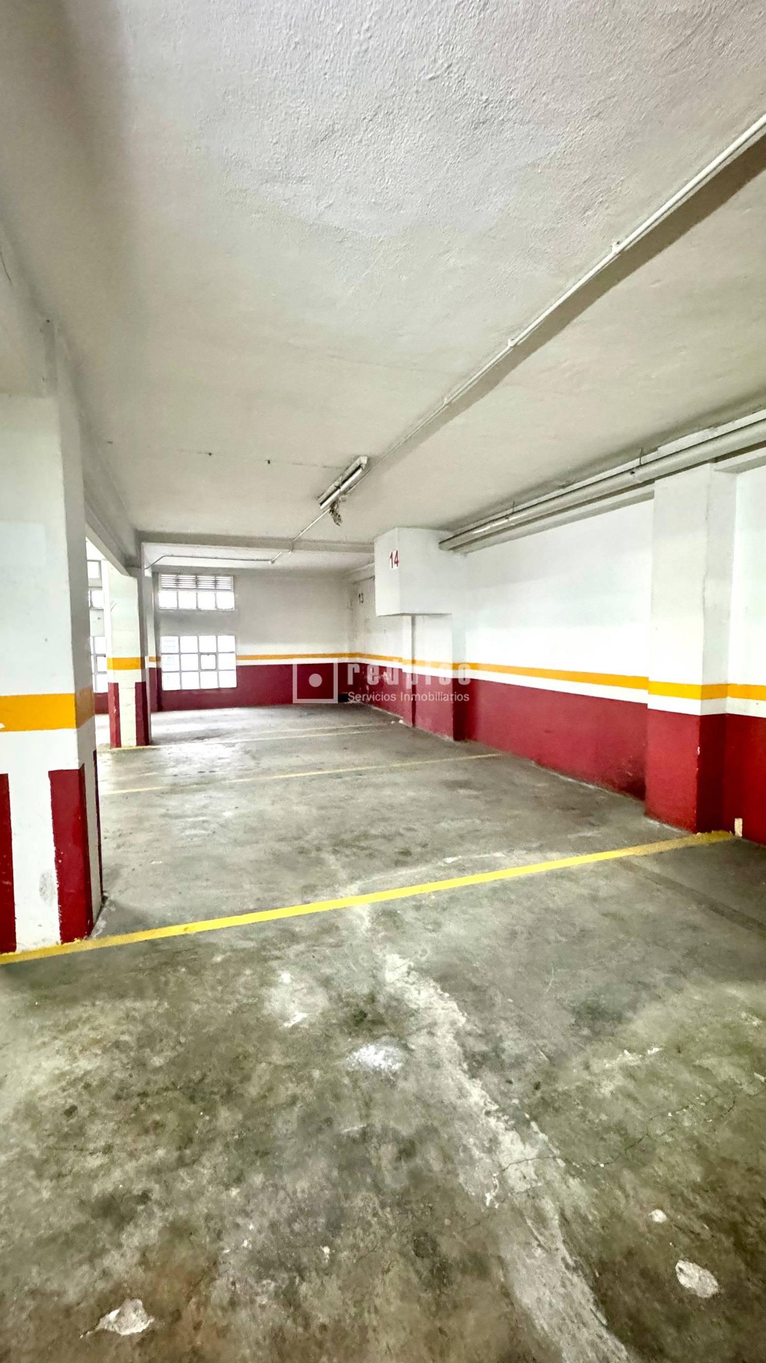Garaje en venta en  calle de Barcelona, A Coruña  19/57